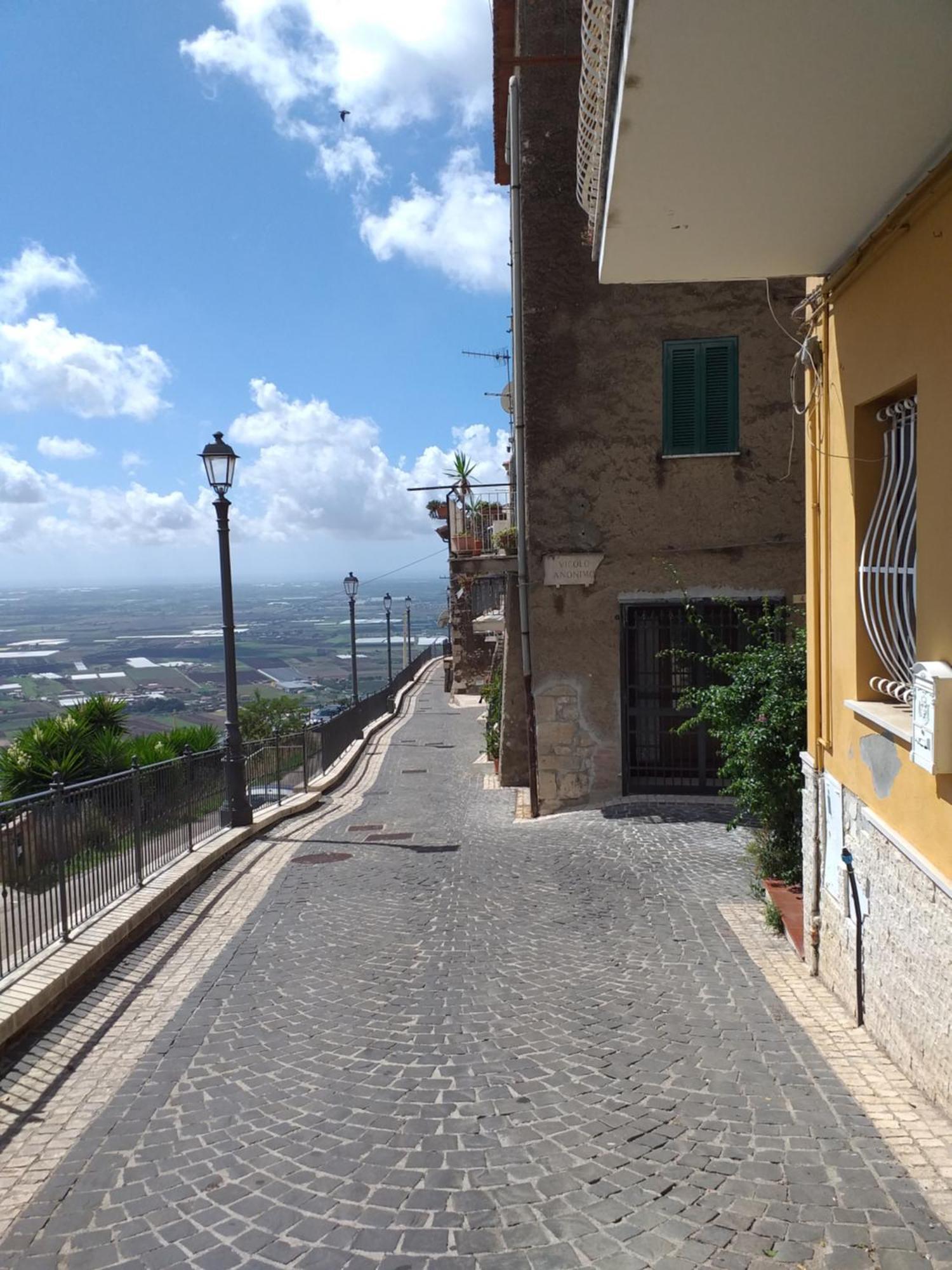 דירות Sezze La Casa Di Lina מראה חיצוני תמונה